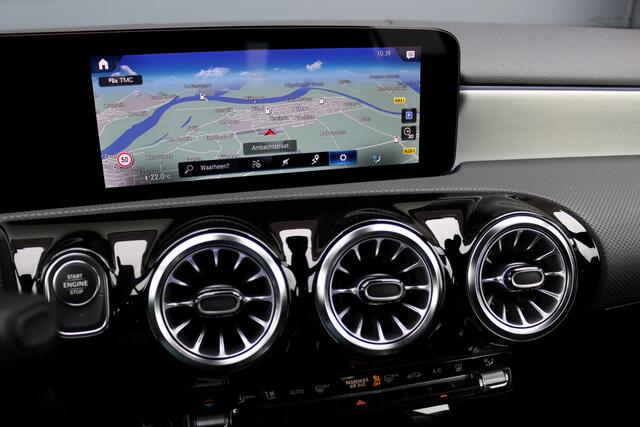 Mercedes-Benz A-KLASSE 250 e AMG Line Aut8 | Head-up Display | Trekhaak | Keyless Go | Apple Carplay/Android Auto | Advanced Sound System | Camera |