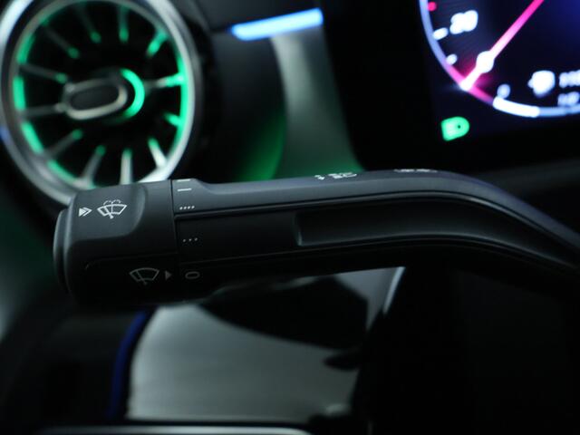 Mercedes-Benz A-KLASSE 250 e Business Solution AMG | Nightpakket | AMG Line Plus pakket | Parkeerpakket met 360°-camera | KEYLESS GO-comfortpakket | Verwarmde stoelen vooraan | Extra USB-poorten | Dodehoekassistent | Head-up display |