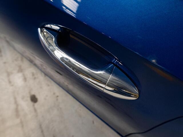 Mercedes-Benz A-KLASSE Hatchback 180 Star Edition AMG Line Panorama dak