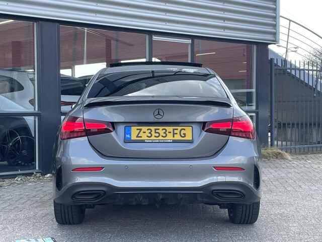 Mercedes-Benz A-KLASSE 250 e AMG | Panoramadak