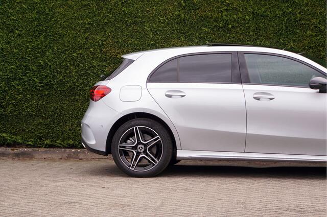 Mercedes-Benz A-KLASSE A 250 e AMG Line Night Facelift | Pano Carplay Distronic Sfeer
