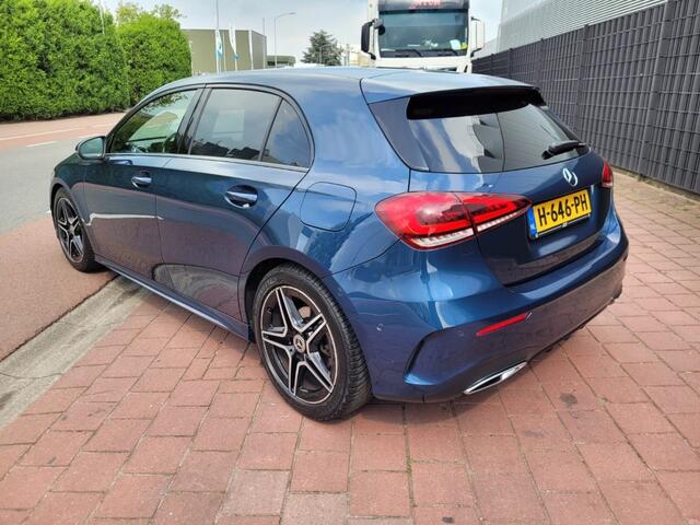 Mercedes-Benz A-KLASSE 180 Business Solution AMG