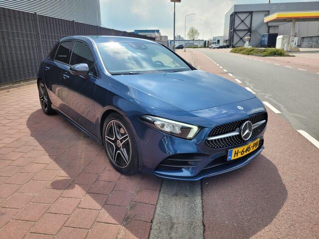 Mercedes-Benz A-KLASSE 180 Business Solution AMG