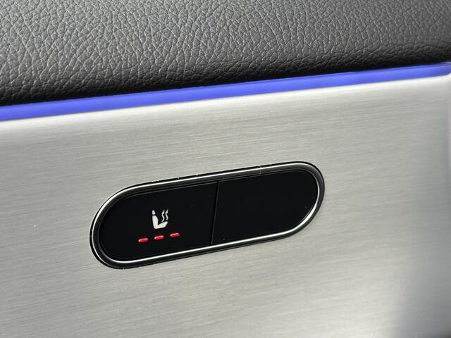 Mercedes-Benz A-KLASSE 250 e AMG Line | Night Pakket | Apple CarPlay | Android Auto | Sfeerverlichting | Stoelverwarming | Achteruitrijcamera | Parkeersensoren | Elektrisch Inklapbare Buitenspiegels