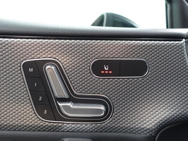 Mercedes-Benz A-KLASSE 220 AMG Prestige Plus Aut- Memory Seats, Camera, Park Assist, Leder Interieur, Xenon Led, Keyless, Zitcomfort