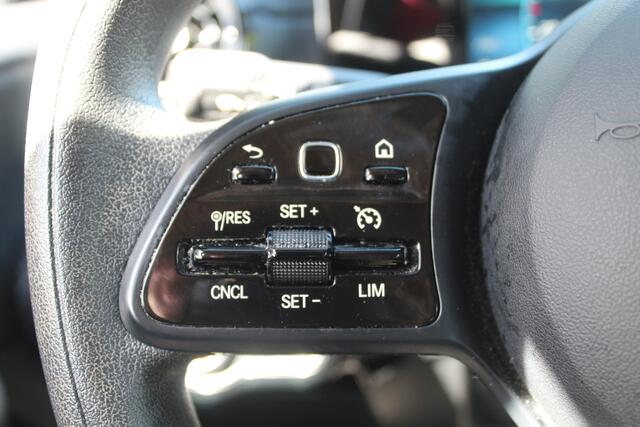 Mercedes-Benz A-KLASSE 160//Navi//Cruise//Camera!!