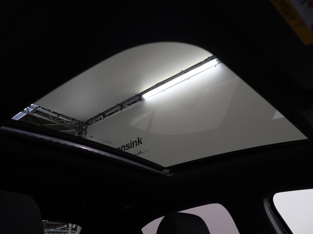 Mercedes-Benz A-KLASSE 250 e Business Solution AMG | Panoramadak | Sfeerverlichting | Donder getinte ramen |