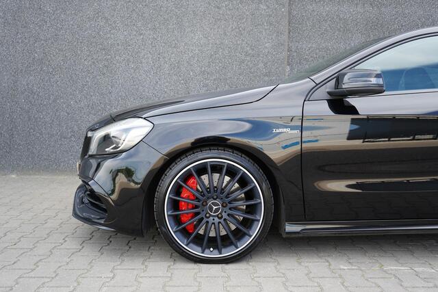 Mercedes-Benz A-KLASSE AMG 45 4MATIC facelift / Camera/ Carplay/ Sportuitlaat!