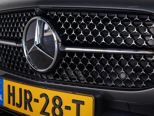 Mercedes-Benz A-KLASSE Hatchback 180 Star Edition AMG Limited Premium PLUS | Panorama dak