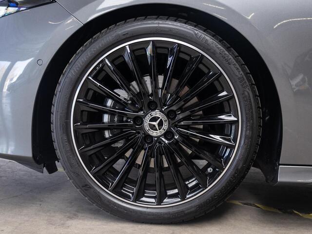 Mercedes-Benz A-KLASSE Hatchback 180 Star Edition AMG Limited Premium PLUS | Panorama dak