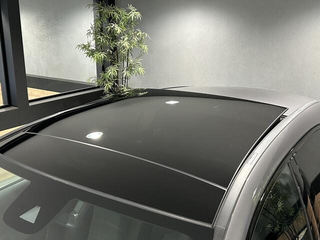 Mercedes-Benz A-KLASSE 250e AMG // Panoramadak // Memory // MultiBeam LED // 19" AMG // Sfeerverlichting // Nightpakket