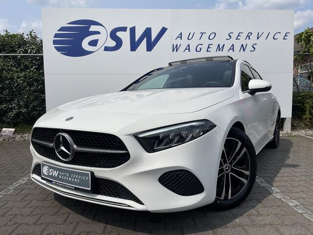 Mercedes-Benz A-KLASSE 180 Luxury Line | Facelift | Pano | Ambiente | Camera | CarPlay | LED | Keyless | DAB+