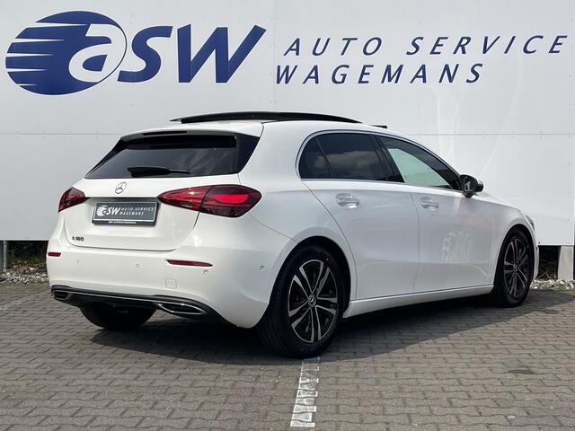 Mercedes-Benz A-KLASSE 180 Luxury Line | Facelift | Pano | Ambiente | Camera | CarPlay | LED | Keyless | DAB+