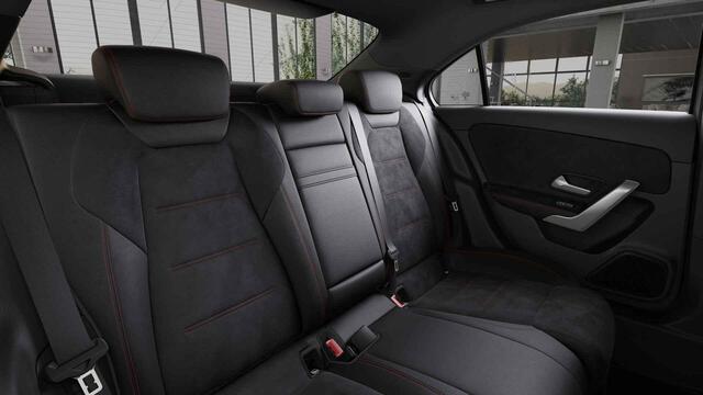 Mercedes-Benz A-KLASSE Limousine 250e Business Solution AMG Panorama dak