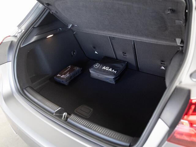 Mercedes-Benz A-KLASSE 180 Business Solution AMG