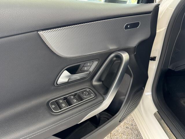 Mercedes-Benz A-KLASSE 180 | AUTOMAAT | STOELVERW. | LED |