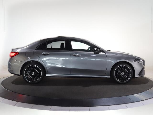 Mercedes-Benz A-KLASSE 250 e Business Solution AMG