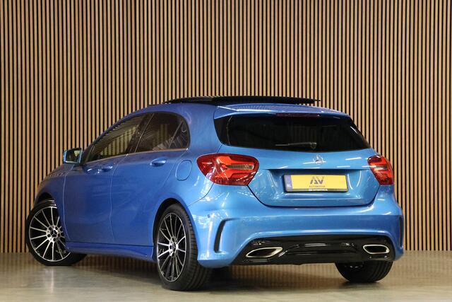 Mercedes-Benz A-KLASSE 180 AMG | Panoramadak | CarPlay | Camera | Dodehoekdetectie | Stoelverwarming | PDC V+A | Alcantara/Lederen bekleding | LED Koplampen | Command Online | Dealer onderhouden | Nieuwe APK