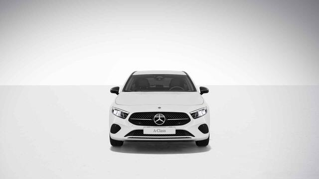 Mercedes-Benz A-KLASSE 180 Star Edition Luxury Line LIMITED | Trekhaak | Dodehoekassistent | 18" lichtmetalen velgen