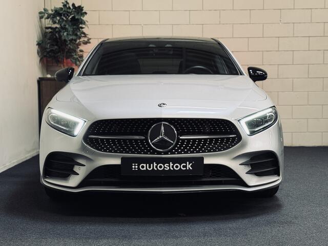 Mercedes-Benz A-KLASSE 200 AMG Night | Panorama | Multibeam | Sfeer