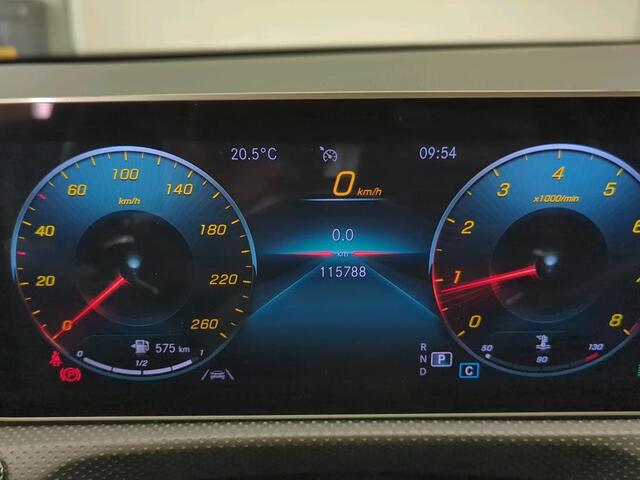 Mercedes-Benz A-KLASSE 200 AMG-Line Night Upgrade Panoramadak Camera