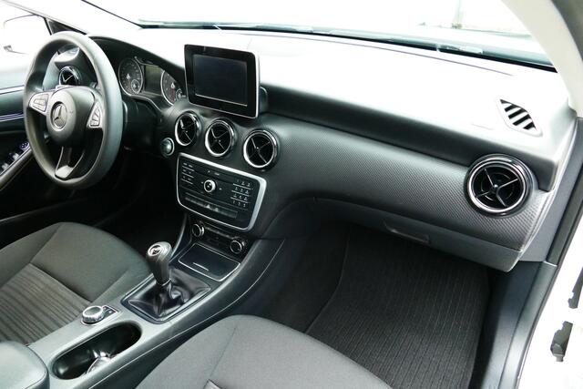 Mercedes-Benz A-KLASSE 160 My First Star. Navi, Camera, Airco, Cruise, 17"LMV
