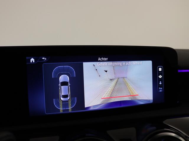 Mercedes-Benz A-KLASSE 250 e AMG NIghtpakket | Distronic | Keyless Go | Dode Hoek Ass | Sfeerverlichting | Alarm | Parkeerpakket met Camera | Inclusief 24 maanden Mercedes-Benz Certified garantie voor Europa.