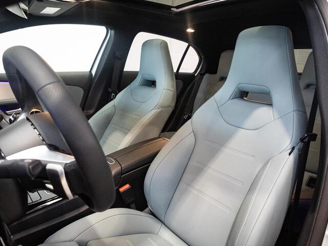 Mercedes-Benz A-KLASSE Hatchback 250 e Star Edition AMG Line Panorama dak