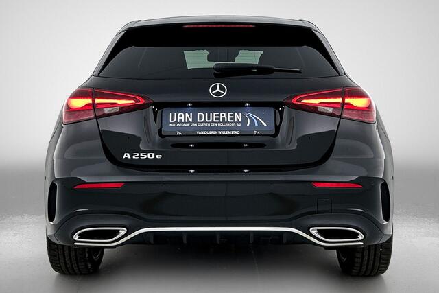 Mercedes-Benz A-KLASSE 250 e AMG Line Memory, 19 inch, 360* Camera,