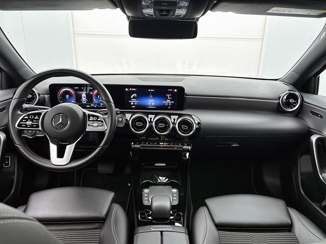 Mercedes-Benz A-KLASSE 250 e Premium Plus | 5 spaaks lichtmetalen velgen | MBUX wide screen | Navigatie | Parking support | Camera achter | Inclusief 24 maanden Mercedes-Benz Certified garantie voor Europa.