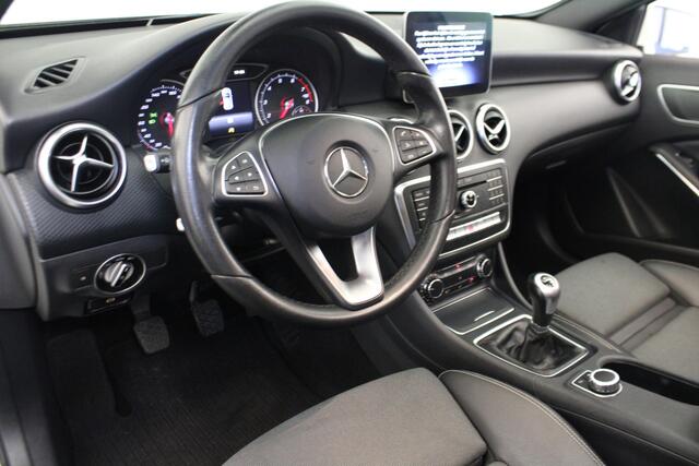 Mercedes-Benz A-KLASSE 160 Ambition |Pano|Stoelverwarming|