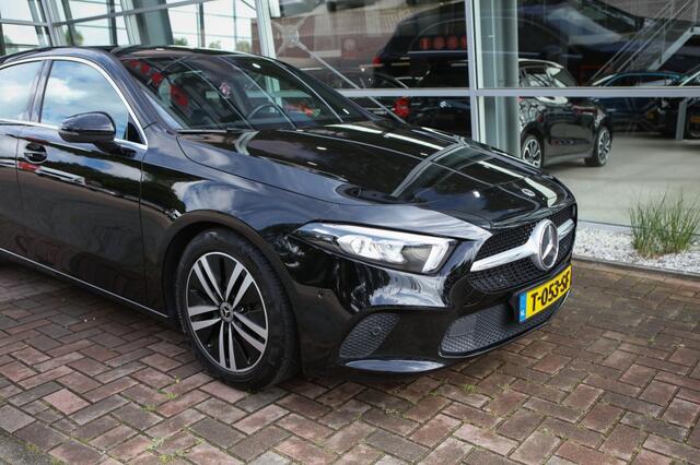 Mercedes-Benz A-KLASSE 200 Premium Plus