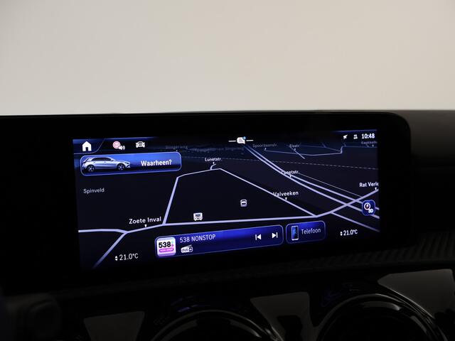 Mercedes-Benz A-KLASSE 250 e Star Edition LIMITED | Dodehoekassistent | Verwarmde stoelen vooraan | Spiegelpakket | Parkeerpakket met achteruitrijcamera | Extra USB-poorten |