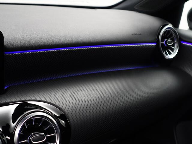 Mercedes-Benz A-KLASSE 250 e AMG Prestige Plus Aut- Panoramadak, 2x Memory, Sfeerverlichting, Carplay, Android Auto, Zitcomfort