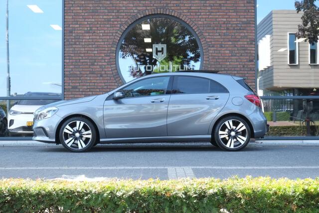 Mercedes-Benz A-KLASSE 180 Prestige Panoramadak, Trekhaak, Dodehoek detectie