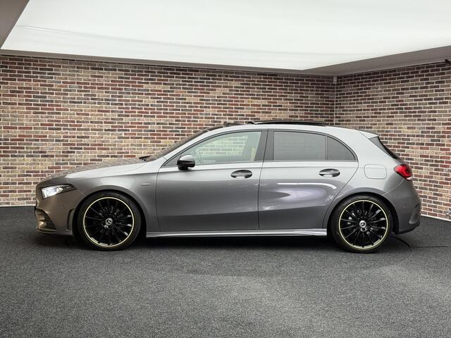 Mercedes-Benz A-KLASSE 200 Advantage AMG Panorama Sfeer Trekhaak Stoelvrwm