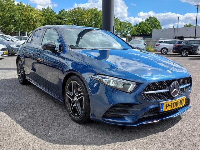 Mercedes-Benz A-KLASSE 180 136pk Business Solution AMG | 1ste Eigenaar | Navi | Clima | Cruise | Led Koplampen | Sfeerverlichting | Rijstrook+Licht+Regensensor | Pdc V+A+Assist+Camera | Privacy Glass | 18''lm