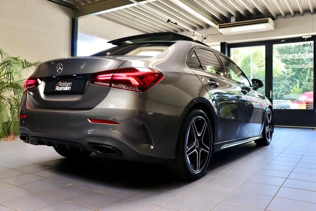 Mercedes-Benz A-KLASSE 180d Premium + AMG|PANO|Sfeer|CAM
