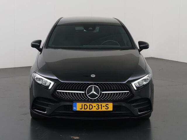 Mercedes-Benz A-KLASSE 250 e AMG Line | Night pakket | Apple carplay | Sfeerverlichting | Widescreen |