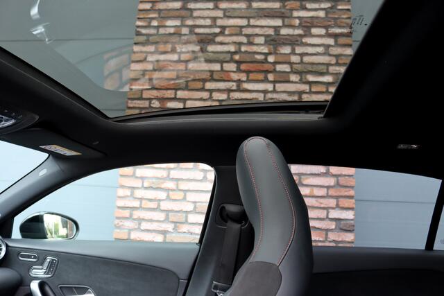 Mercedes-Benz A-KLASSE 250 e AMG Line Aut8 | Distronic+ | Burmester | HUD | Panoramadak | Memory | Surround Camera | Keyless Go | Nightpakket |