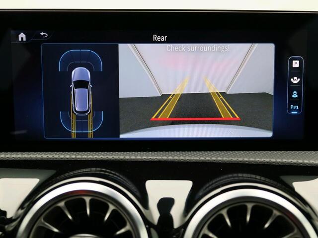 Mercedes-Benz A-KLASSE 250 e Star Edition AMG Line AMG Line | Sfeerverlichting |Achteruitrijcamera | Apple CarPlay, Inclusief 24 maanden MB Certified garantie voor Europa.