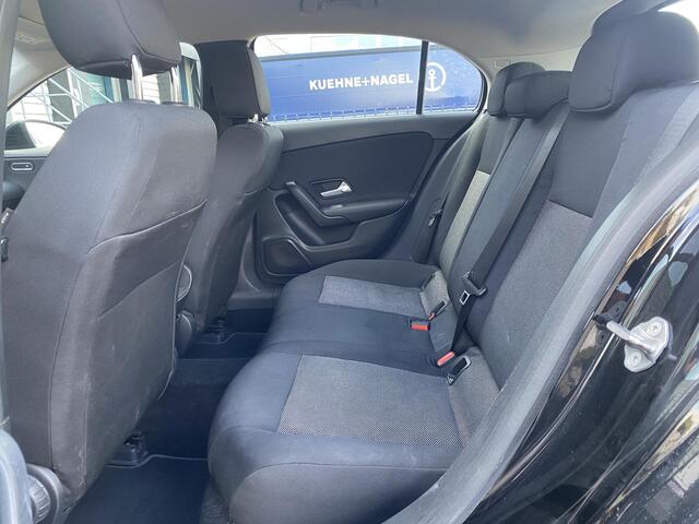 Mercedes-Benz A-KLASSE 180 Business Solution