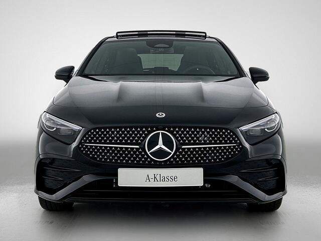 Mercedes-Benz A-KLASSE 250 e Business Solution AMG | Nightpakket | Parkeerpakket met achteruitrijcamera | KEYLESS GO | Sfeerverlichting | MULTIBEAM LED | Stoelverwarming voor | Spiegelpakket |