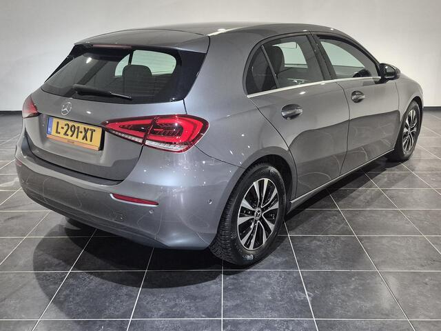 Mercedes-Benz A-KLASSE 180 Business Solution