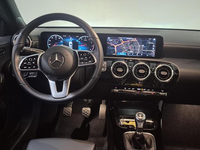 Mercedes-Benz A-KLASSE 180 Business Solution