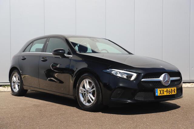 Mercedes-Benz A-KLASSE 180 d Business Solution Limited Automaat Half Leder Widescreen Navigatie Achteruitrijcamera Full LED Rijstrooksensor