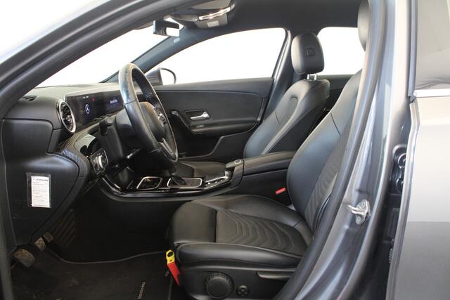 Mercedes-Benz A-KLASSE 180 d Premium |Navi|Camera|