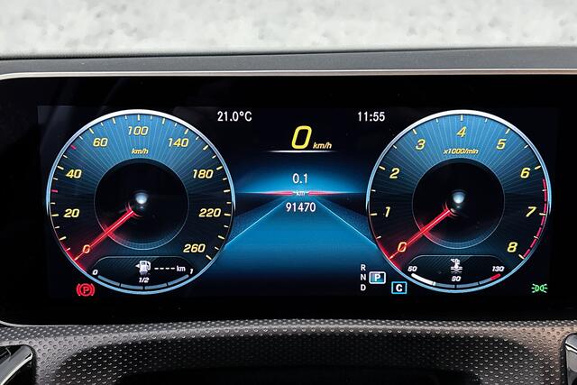 Mercedes-Benz A-KLASSE 180 Business Solution AMG | Camera | Cruise control | Stoelverwarming | Digitaal display