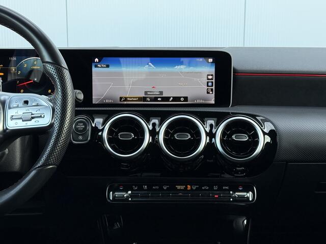 Mercedes-Benz A-KLASSE 220 Launch Edition Automaat AMG-Pakket