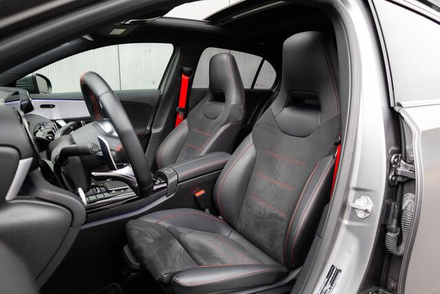 Mercedes-Benz A-KLASSE AMG 35 4MATIC 306 pk Premium Plus AMG-Pakket / Mat-Grijs/ Pano-Dak/ Burmester/ Camera/ Keyless/ Wide-Screen/ Sfeer-Verl/ Sport-Stoelen/ Stoel.Verw/ 19'' LMV